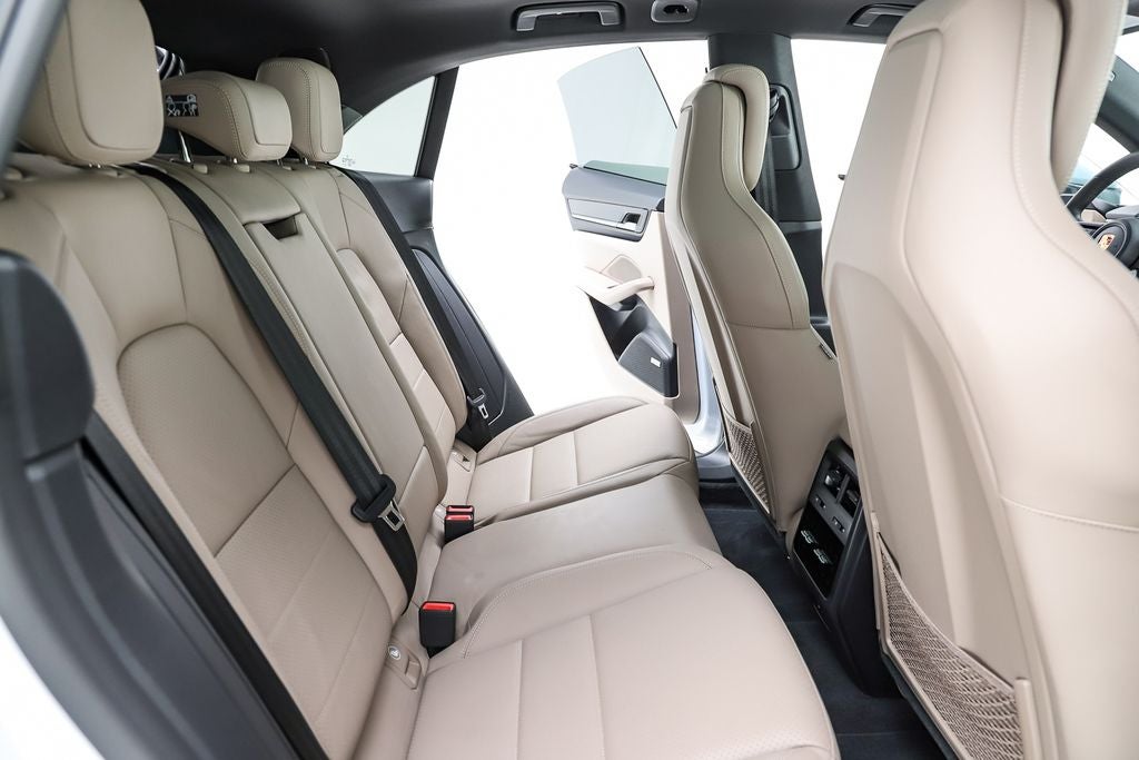 2025 Porsche Macan Electric 4S
