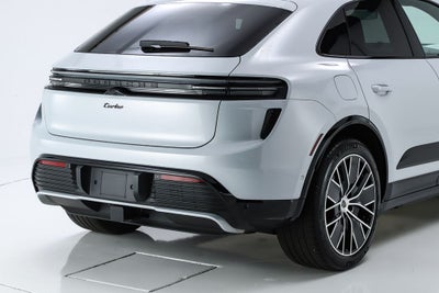 2025 Porsche Macan Electric Turbo