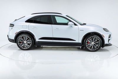 2025 Porsche Macan Electric Turbo