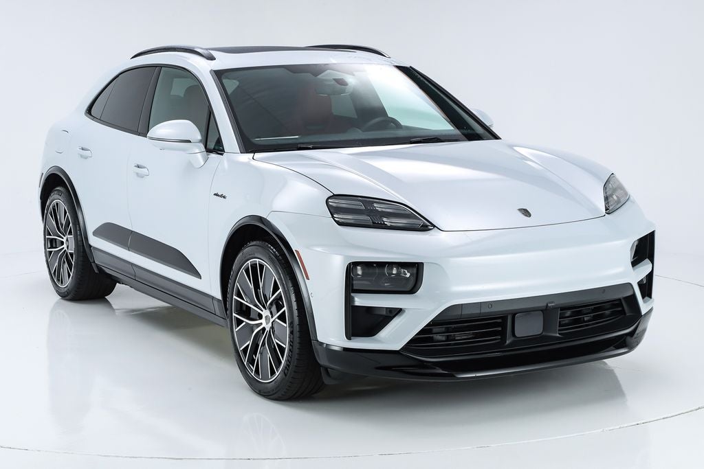 2025 Porsche Macan Electric Turbo