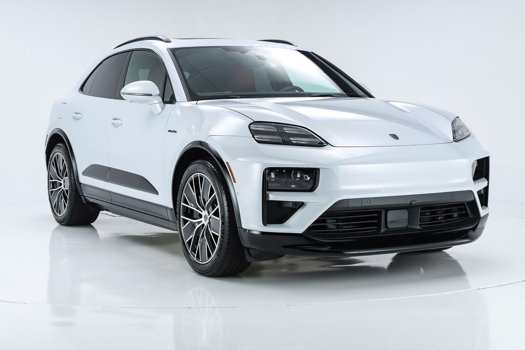 2025 Porsche Macan Electric Turbo