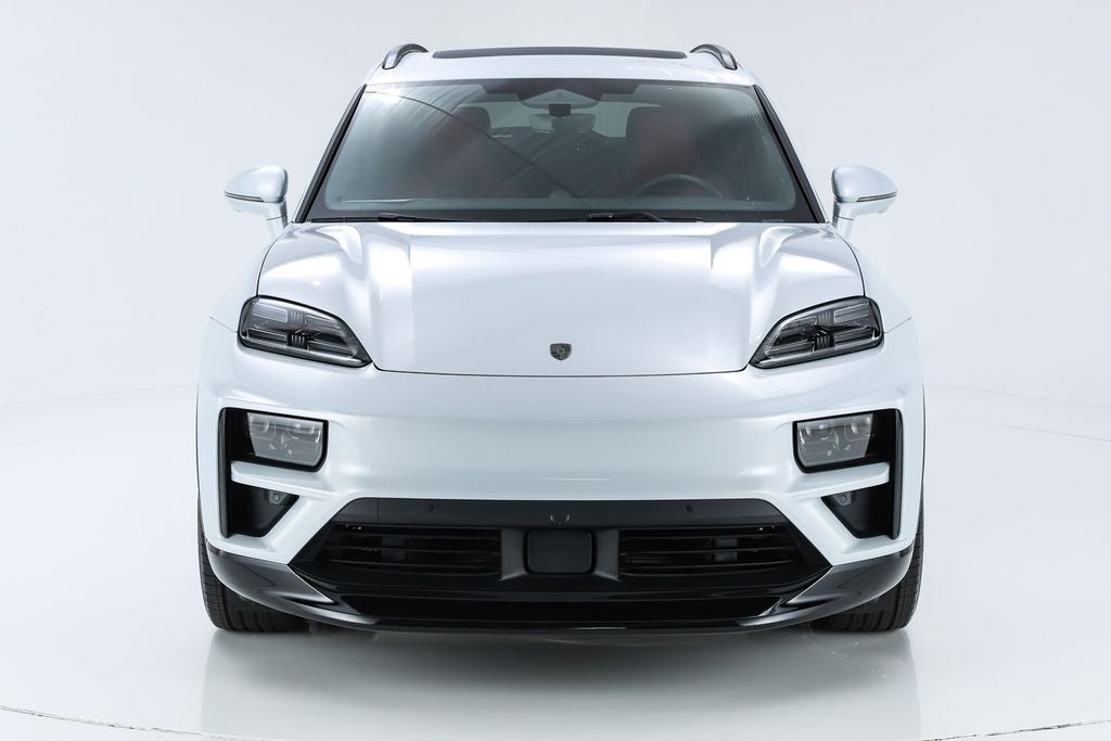 2025 Porsche Macan Electric Turbo
