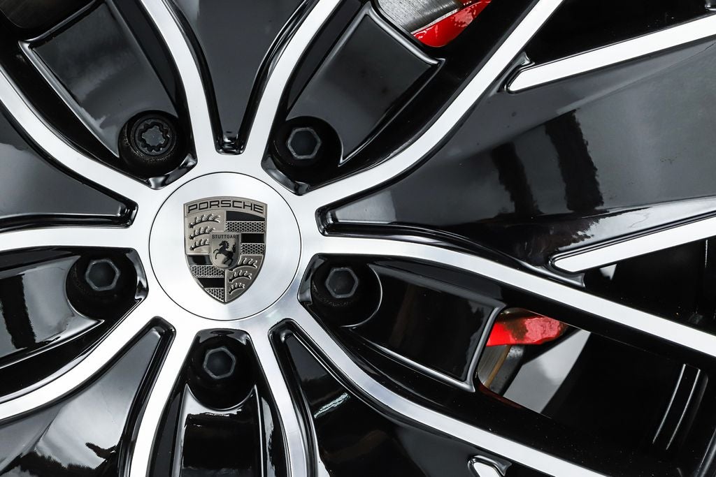 2025 Porsche Macan Electric Turbo