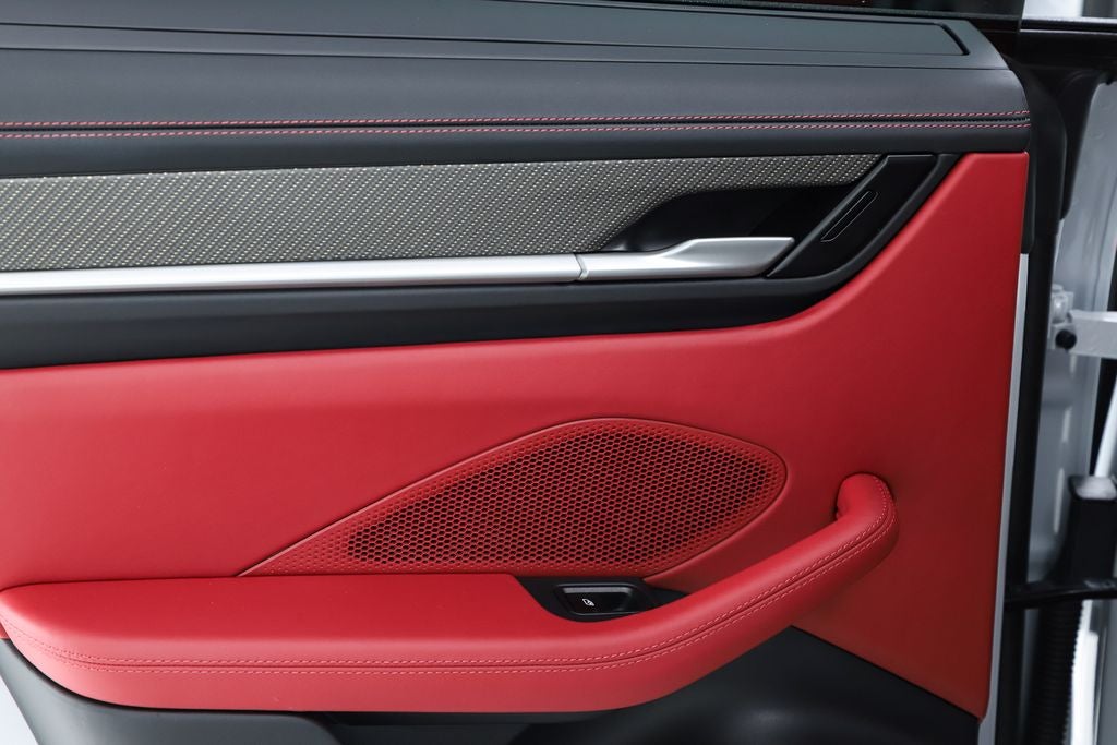 2025 Porsche Macan Electric Turbo