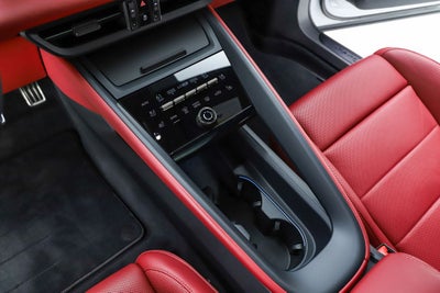 2025 Porsche Macan Electric Turbo