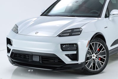 2025 Porsche Macan Electric Turbo