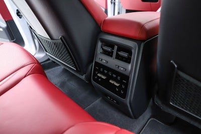2025 Porsche Macan Electric Turbo