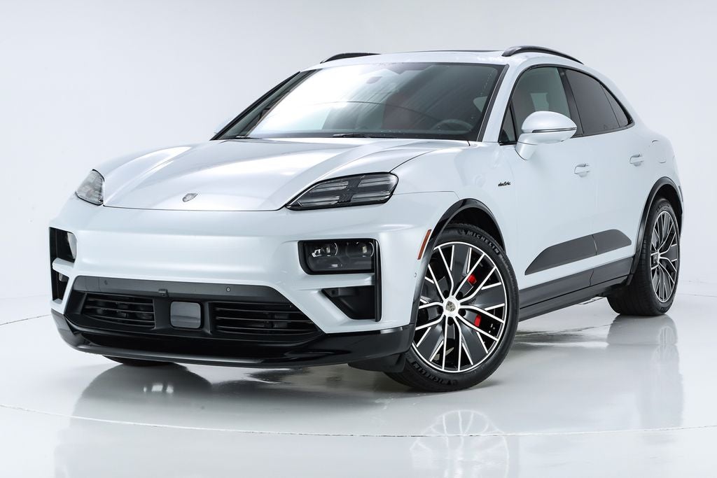 2025 Porsche Macan Electric Turbo
