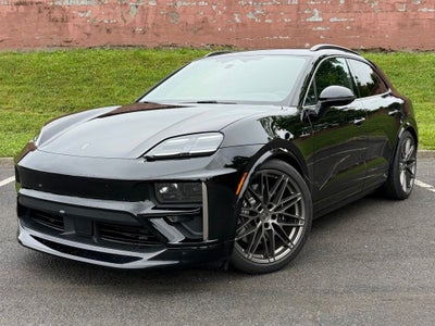 2025 Porsche Macan Electric Turbo