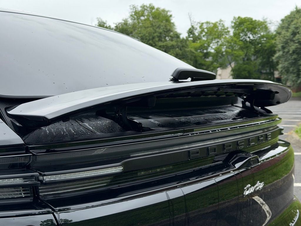 2025 Porsche Macan Electric Turbo