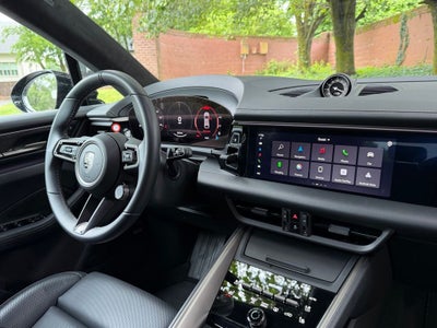 2025 Porsche Macan Electric Turbo