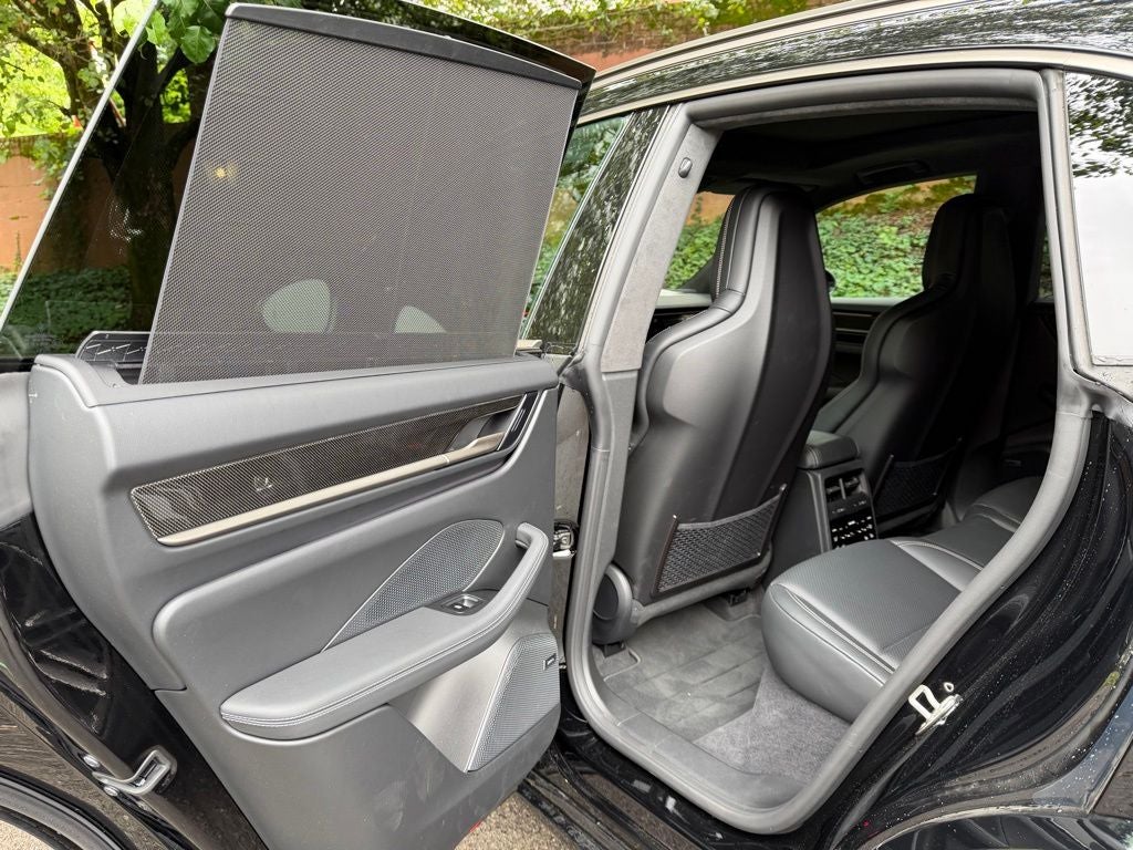 2025 Porsche Macan Electric Turbo