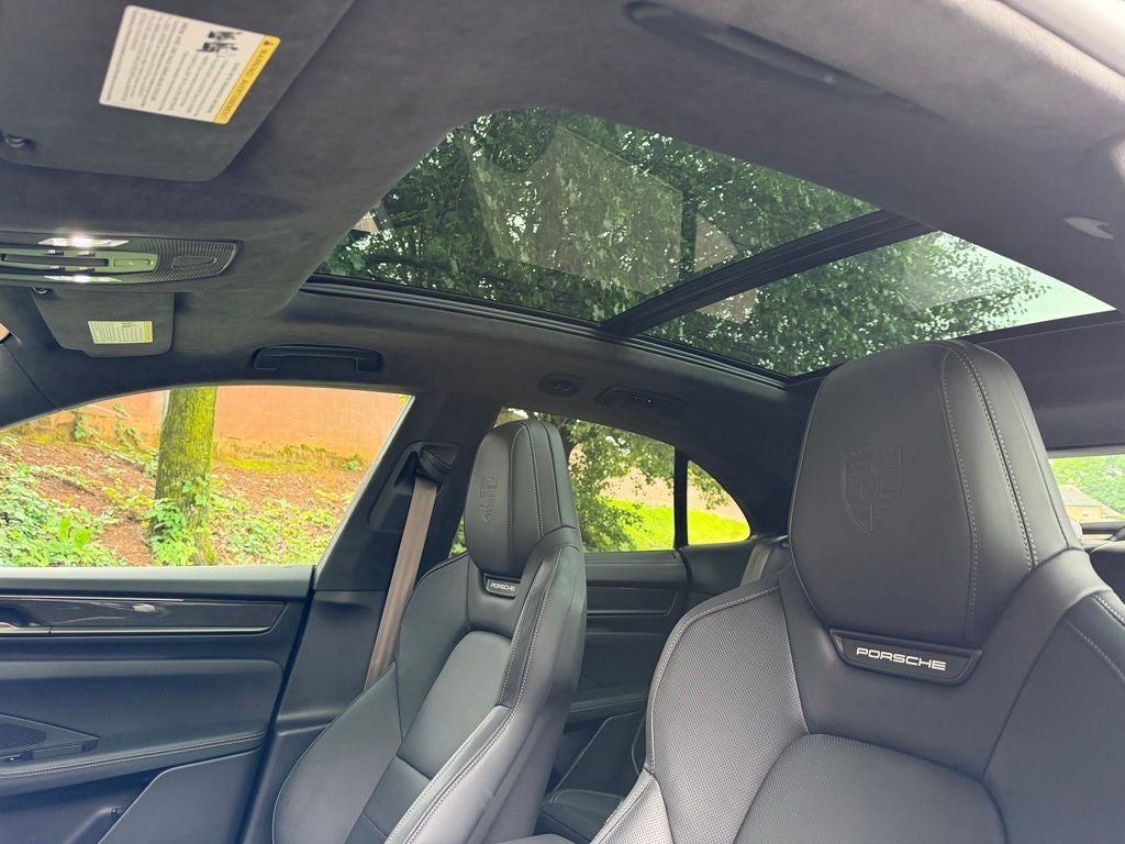 2025 Porsche Macan Electric Turbo