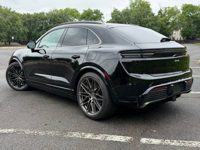 2025 Porsche Macan Electric Turbo