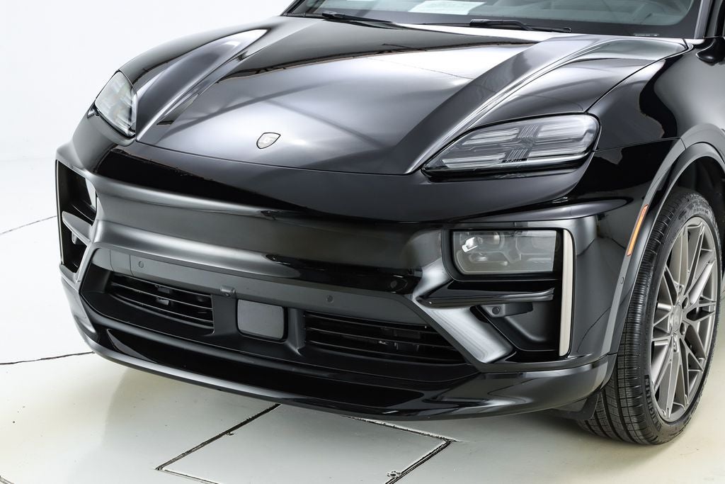 2025 Porsche Macan Electric Turbo