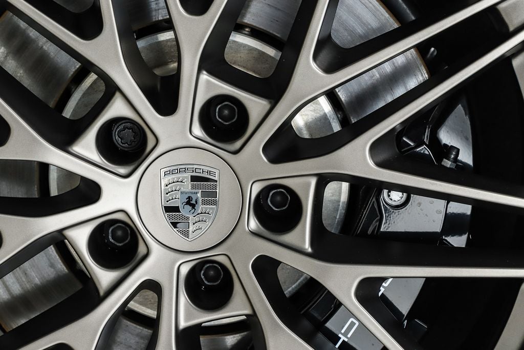 2025 Porsche Macan Electric Turbo