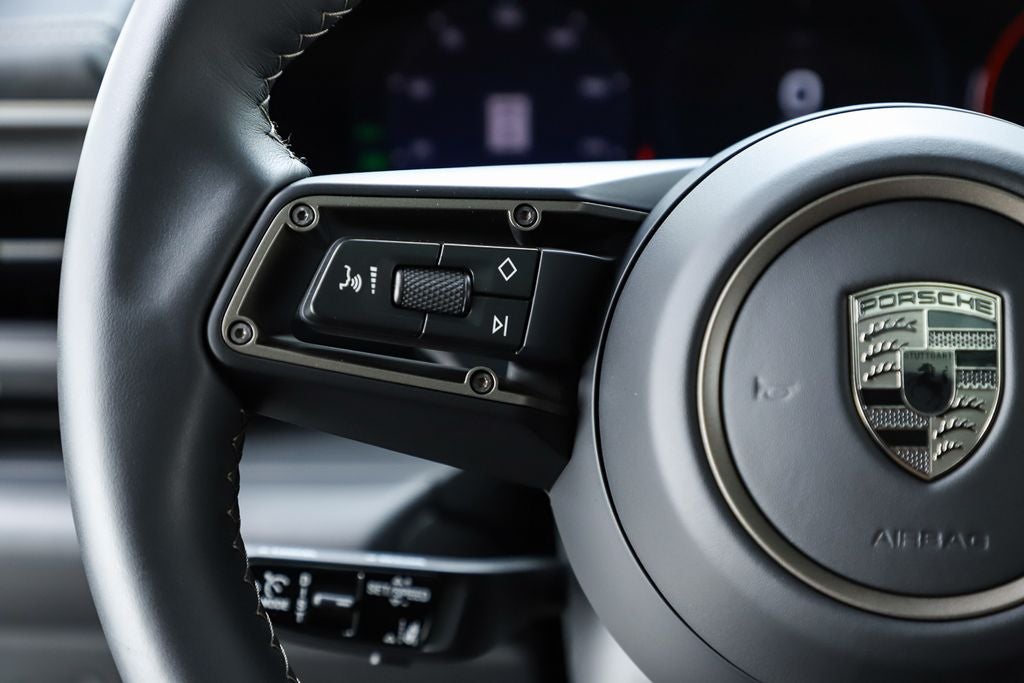 2025 Porsche Macan Electric Turbo