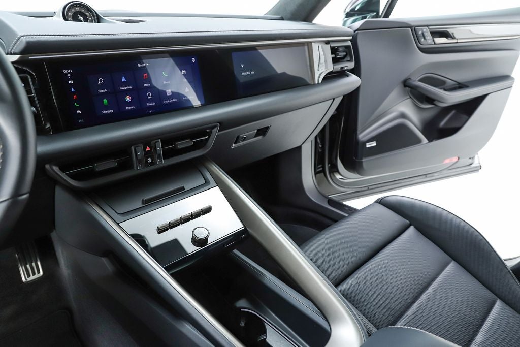 2025 Porsche Macan Electric Turbo