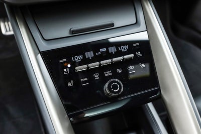 2025 Porsche Macan Electric Turbo
