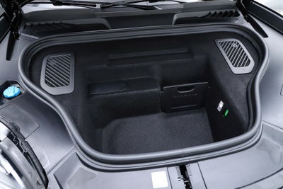 2025 Porsche Macan Electric Turbo