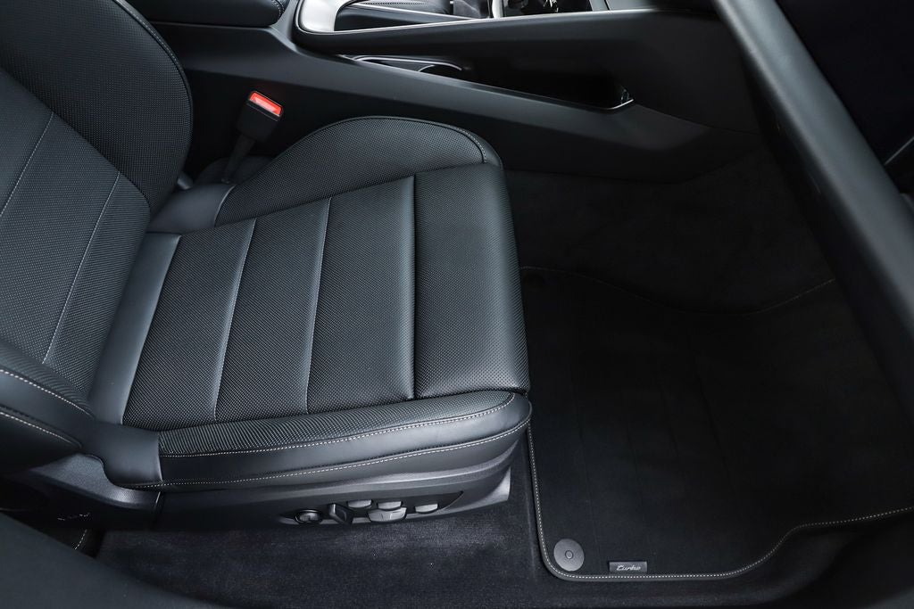 2025 Porsche Macan Electric Turbo