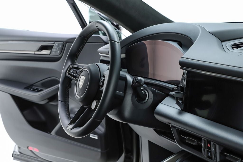 2025 Porsche Macan Electric Turbo