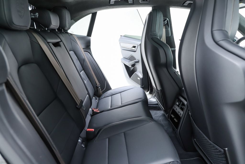 2025 Porsche Macan Electric Turbo