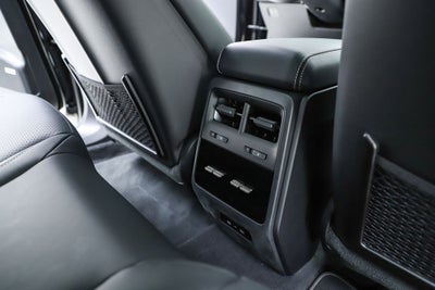 2025 Porsche Macan Electric Turbo