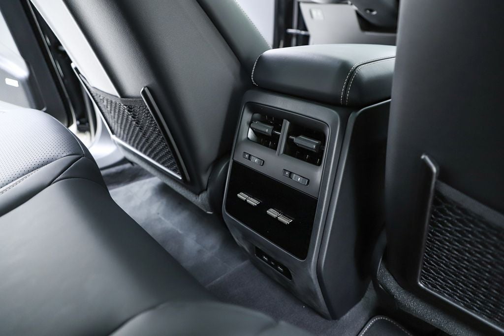 2025 Porsche Macan Electric Turbo