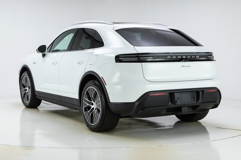 2025 Porsche Macan Electric Standard