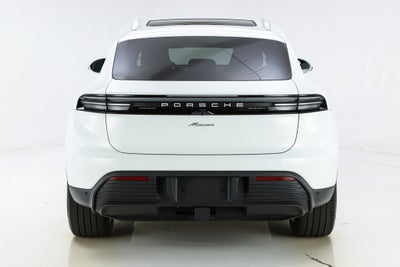 2025 Porsche Macan Electric Standard