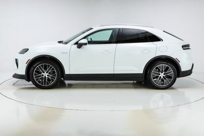 2025 Porsche Macan Electric Standard