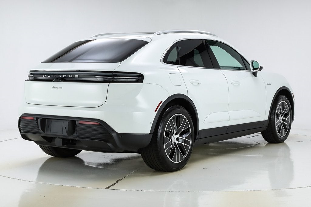 2025 Porsche Macan Electric Standard