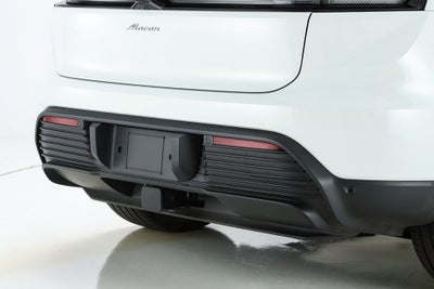 2025 Porsche Macan Electric Standard