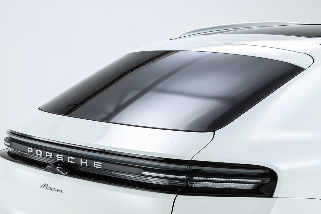 2025 Porsche Macan Electric Standard