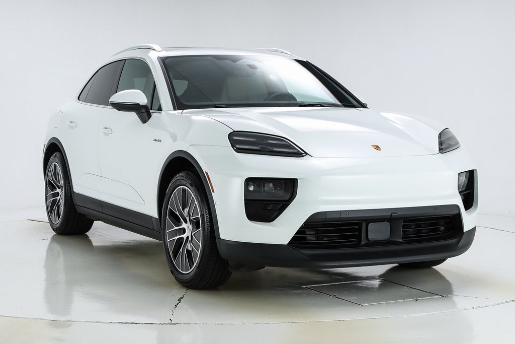 2025 Porsche Macan Electric Standard