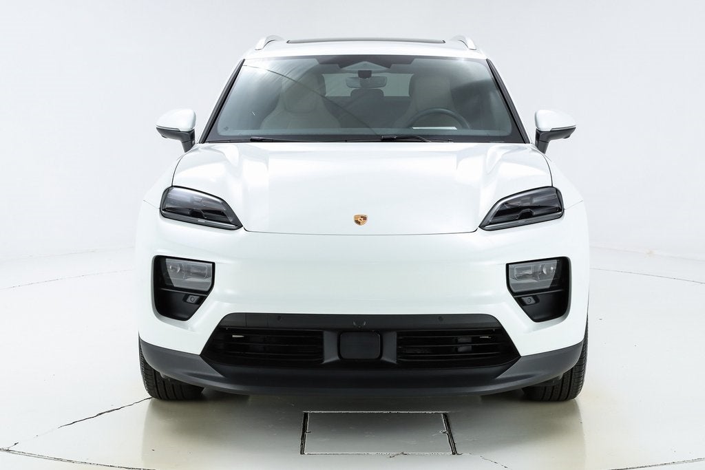 2025 Porsche Macan Electric Standard