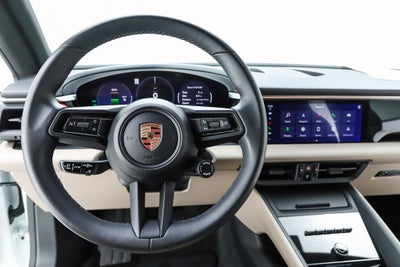 2025 Porsche Macan Electric Standard
