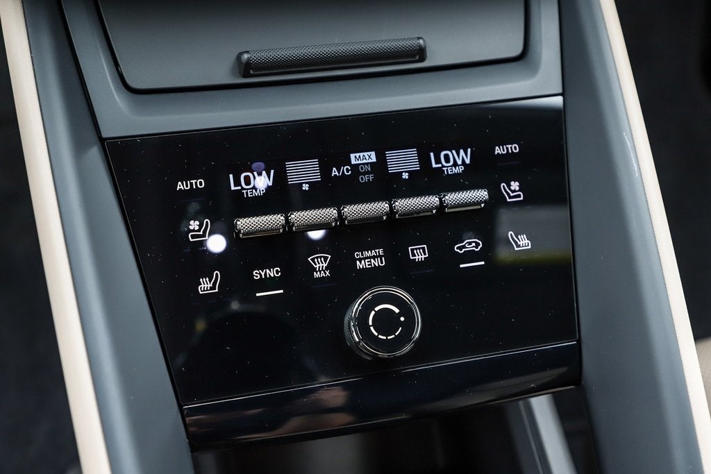 2025 Porsche Macan Electric Standard