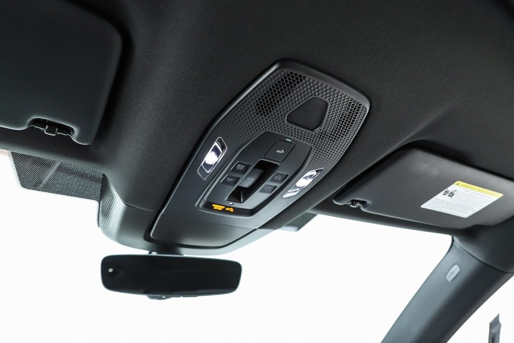 2025 Porsche Macan Electric Standard