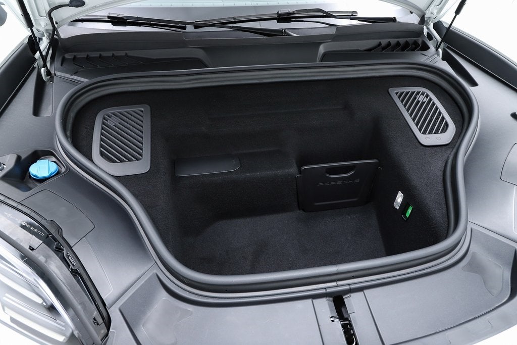 2025 Porsche Macan Electric Standard