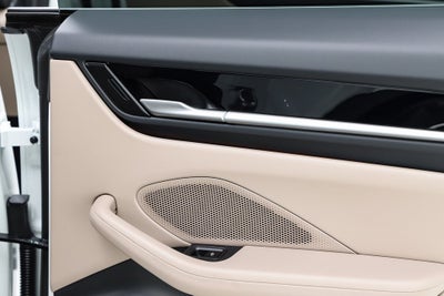 2025 Porsche Macan Electric Standard