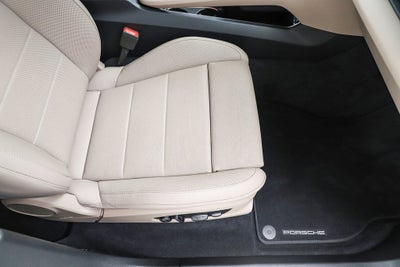 2025 Porsche Macan Electric Standard