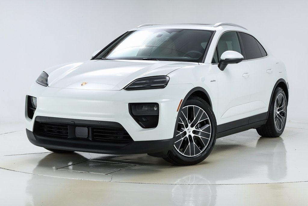 2025 Porsche Macan Electric Standard