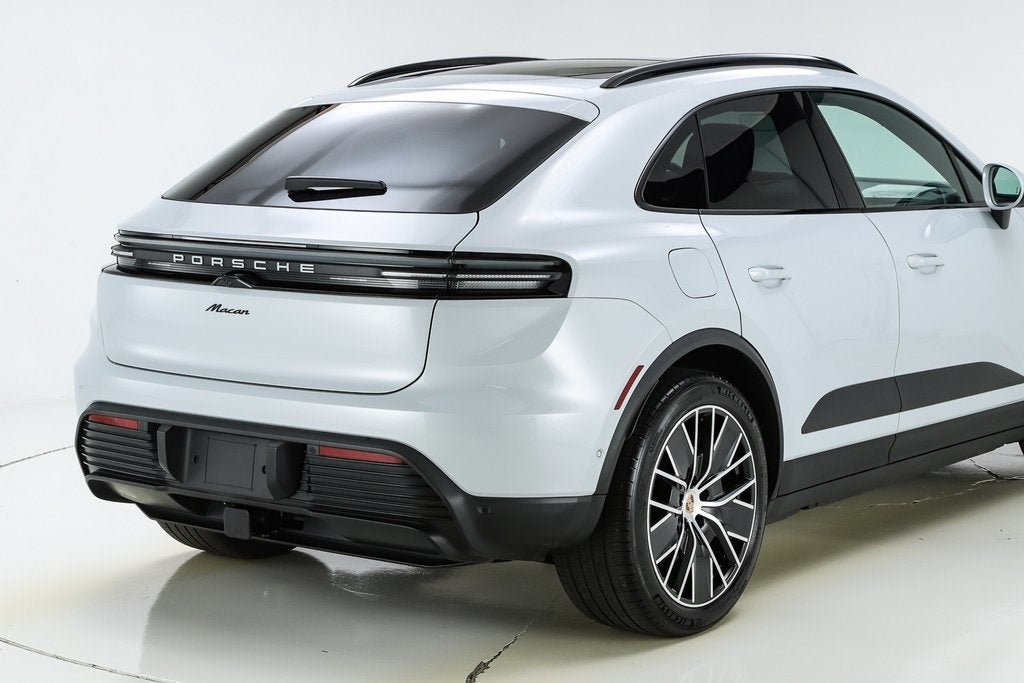 2025 Porsche Macan Electric Base