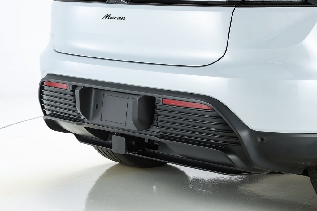 2025 Porsche Macan Electric Base