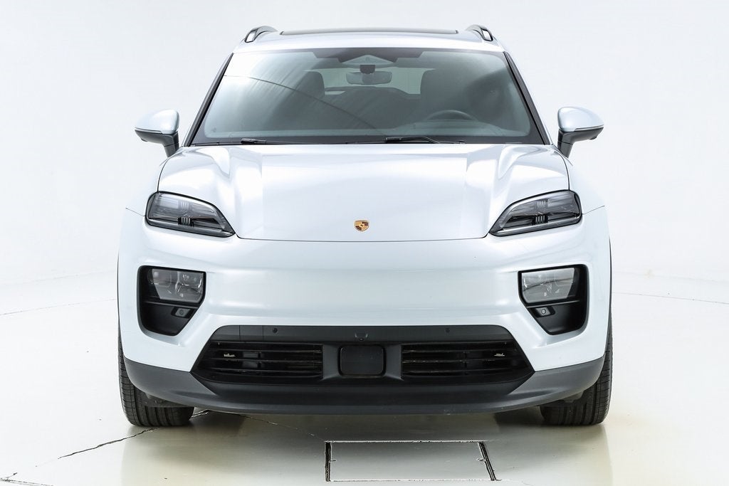 2025 Porsche Macan Electric Base