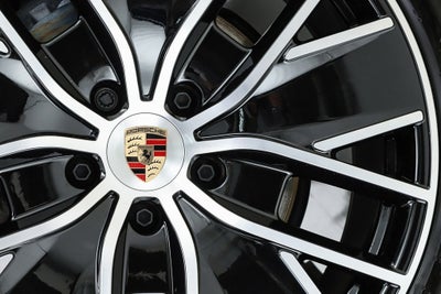 2025 Porsche Macan Electric Base