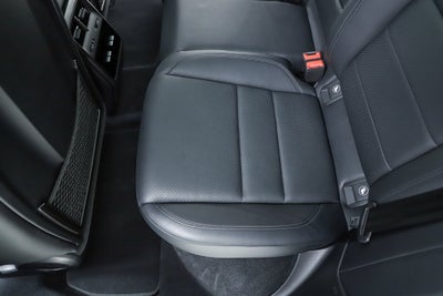 2025 Porsche Macan Electric Base