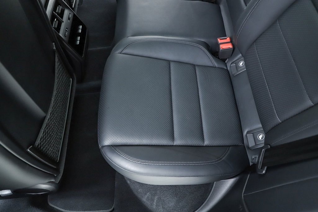 2025 Porsche Macan Electric Base